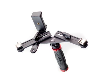 Suporte De Mo Com 2 Led6r Rgb 12w E Difusor Com Bateria Interna + Suporte De Celular Godox *De R$ 775,00 Por: