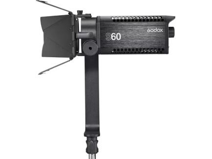 Iluminador Led Fresnel Foco S60 Godox